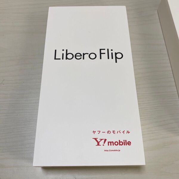 Libero Flip A304ZT 6.9インチ メモリー6GB ストレージ128GB ゴールド ワイモバイル