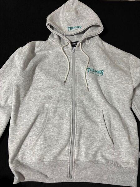 THRASHER ジップパーカー Mサイズ パーカー ジップアップ スウェット M グレー フーディ