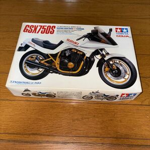 TAMIYA 1/12 GSX750S KATANA