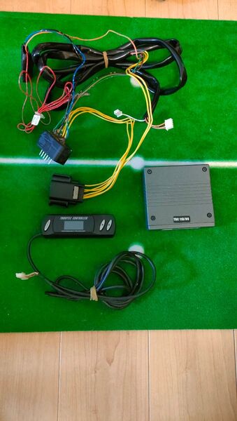 BLITZスロットルコントローラー フォルクスワーゲン ゴルフ トゥーラン アウディ