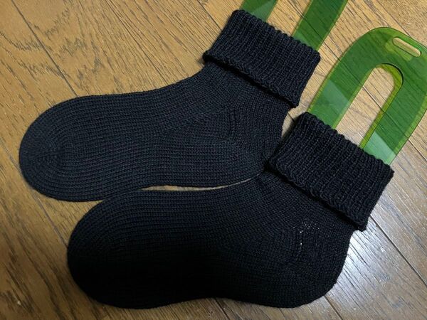 手編みの靴下, ハンドメイド靴下, シンプルな靴下, 履き口折り返し靴下