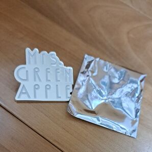 Mrs.GREEN APPLE ピンバッジ ホワイトラウンジ