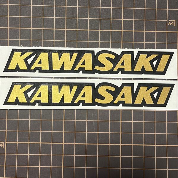 Kawasaki カワサキ カッティングステッカー 旧車 重ね貼り【黒、金】2枚セット