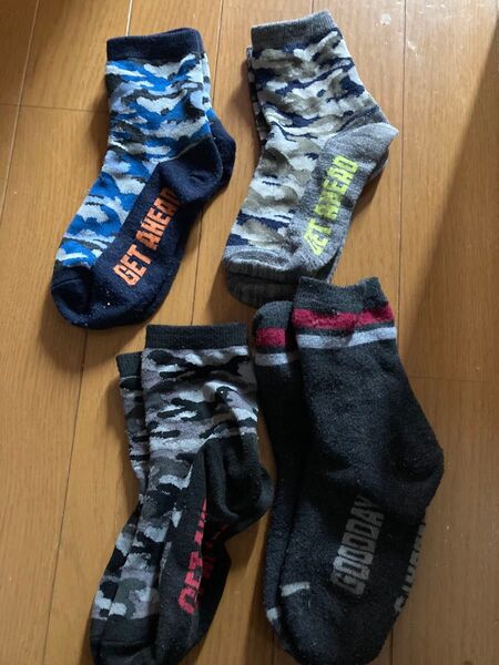 中古靴下4足19〜24cm
