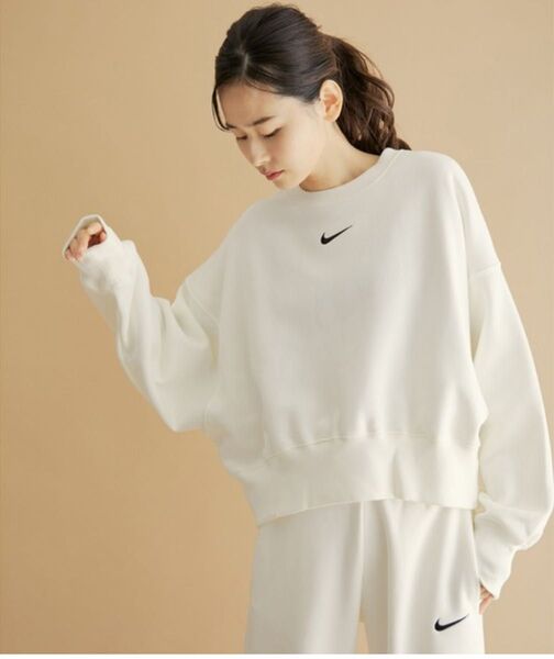 NIKE オーバーサイズド クルーネックスウェットシャツ トレーナー スウェット