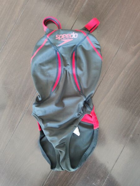 Speedo スピード 水着 ブラック/レッド 競泳水着120
