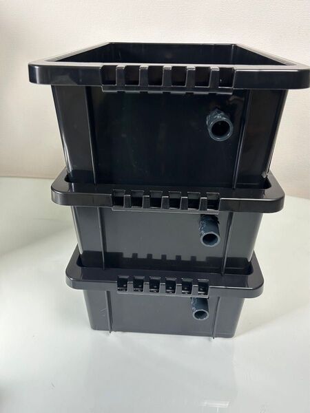 メダカ愛好家愛用容器黒NV13オーバーフロー3個産卵床3個サービス