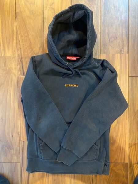 Supreme ブラック フード付きパーカー