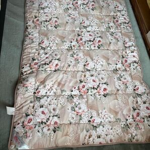 未使用 敷きパッド ベージュ ローズ柄 ダブルサイズ オールシーズン