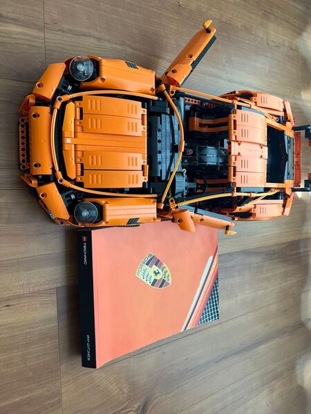 正規品 LEGO Technic Porsche 911 GT3 RS オレンジ