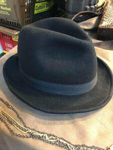 ** black hat **