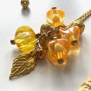 ネックレス オレンジと黄色のほおずき風ビーズ ショート 鬼灯 ホオズキ イエロー ゴールド 和風 涼しげ 夏秋