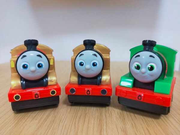 【おもちゃ】マクドナルド|ハッピーセット|機関車トーマス|3個セット(金色トーマス2個・パーシー1個)|