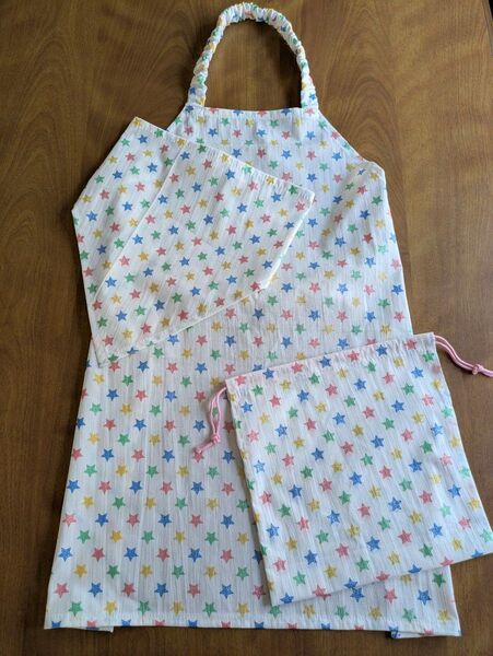 子供エプロン三角巾巾着袋3点セット入学準備130前後キラキラ星柄ハンドメイド