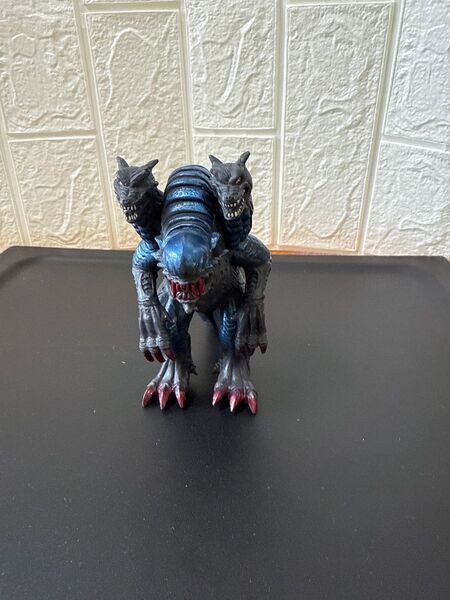 ソフビ バンダイ フィギュア ゴジラ ウルトラマン BANDAI ウルトラ怪獣シリーズ 昭和レトロ マルサン 怪獣