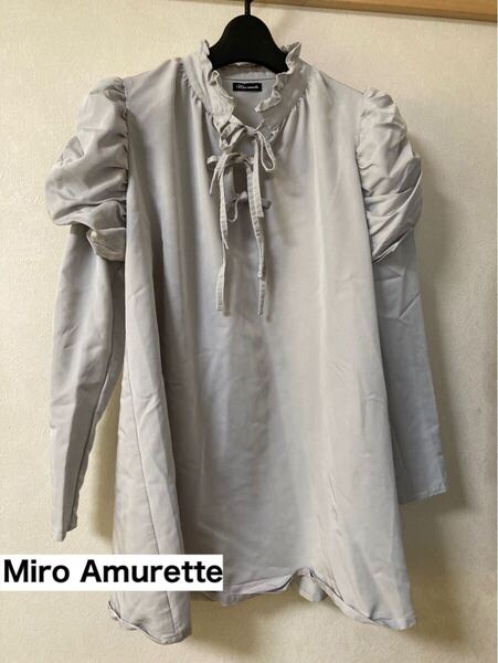 Miro amuretteミロアミュレットパフスリーブ フリルブラウス
