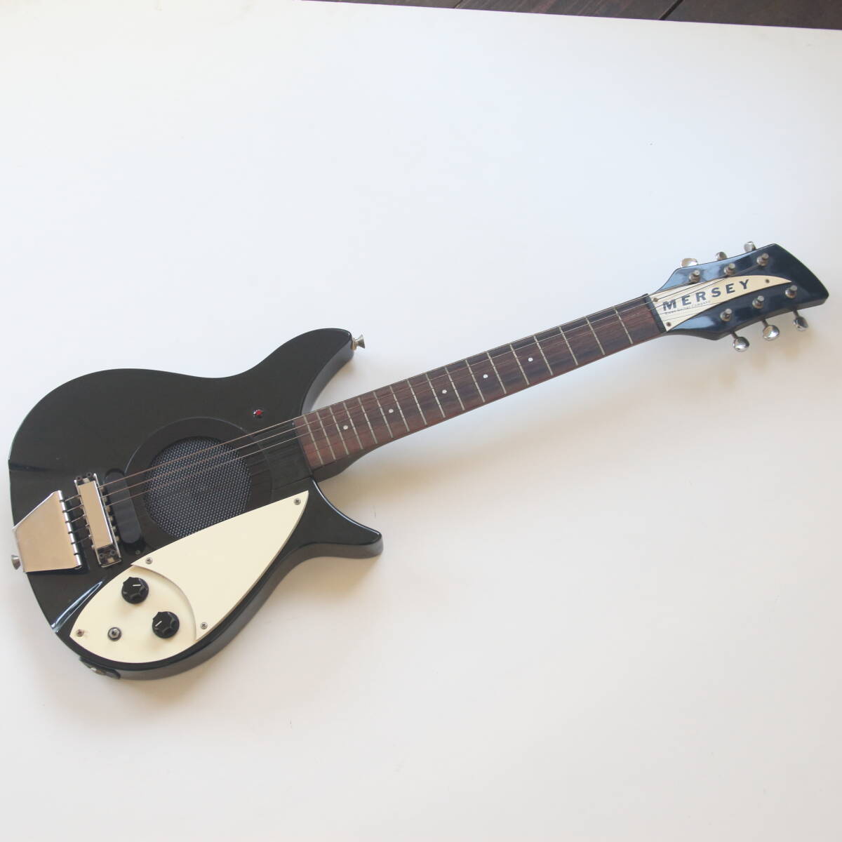 XMAS GUITAR COMPANY CHILD アンプ内蔵 フジゲン製