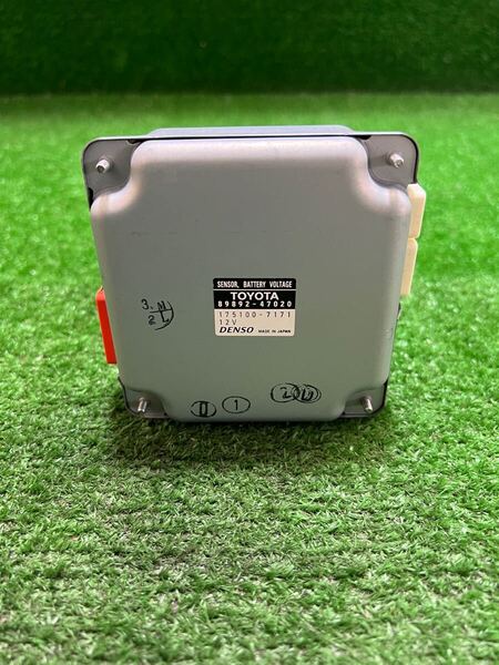 トヨタプリウスα アルファZVW41WプリウスDAA-ZVW30 HVハイブリッドバッテリー ボルテージセンサー 89892-47020 175100-7171 12V