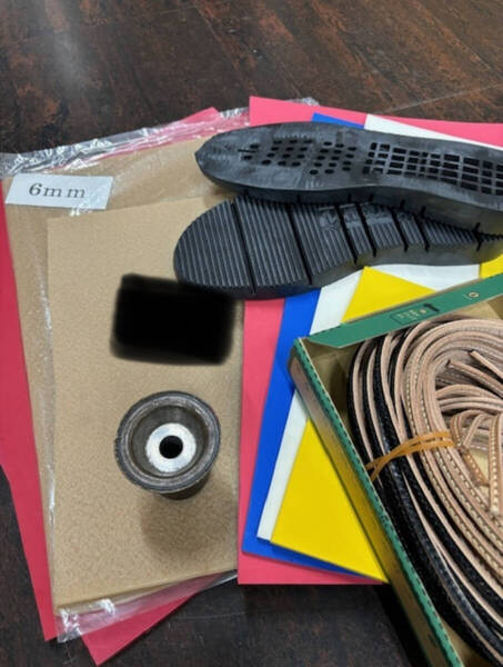 靴材料いろいろ 靴修理靴職人靴工具