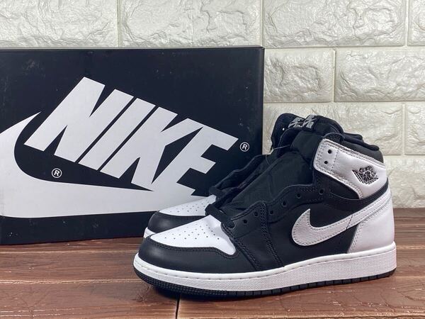 新品 定価20350円 24㎝ NIKE ナイキ エアジョーダン1 レトロ ハイ OG GS AIR JORDAN 1 RETRO HIGH OG GS 黒 白 ブラック ホワイト
