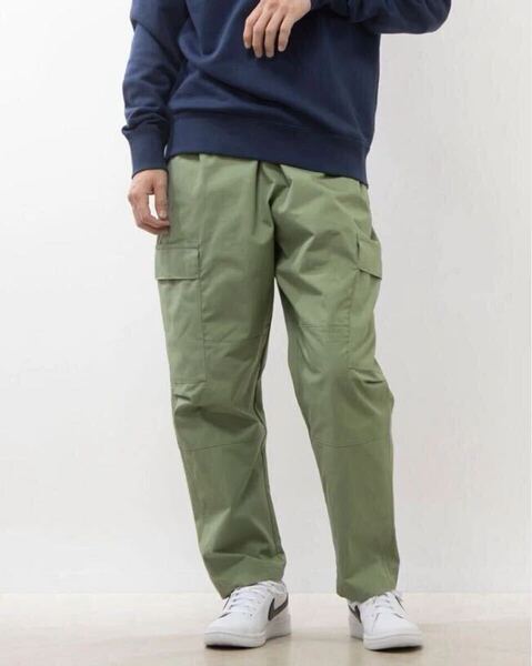 新品 定価10560円 Lサイズ NIKE ナイキ メンズ ウーブン カーゴパンツ オイルグリーン Loose Fit