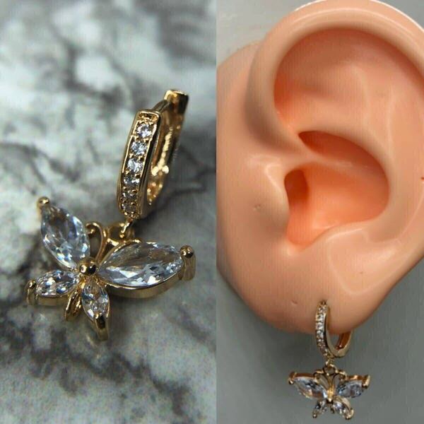 【新品】フープ ピアス バタフライ 蝶々 クリア ホワイト ローズ ゴールド ジルコニア ダイア 片耳 18g 韓国 かわいい