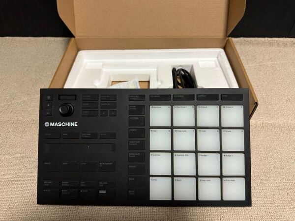 NATIVE INSTRUMENTS MASCHINE Mikro MK3