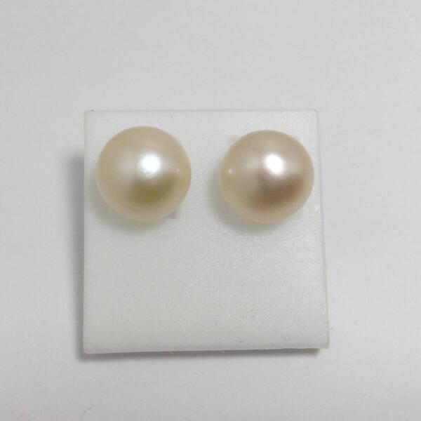 真珠本物淡水パールピアス9-10mm・冠婚葬祭フォーマル定番・ファッション着用も人気高め・天然色クリーム系【送料無料】