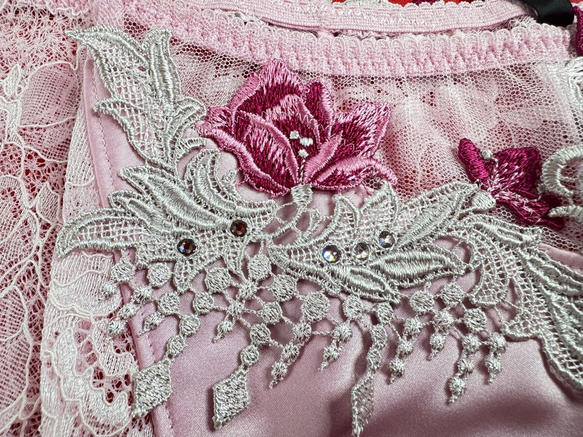 希少 サルート 94G マリアテレジア プレステージ セット 新品タグ限定価格☆ Wacoal サルート 94G ブラ&ショーツセット B75 - メルカリ