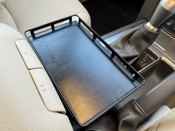 ランドリックジャパン製150プラド後期車センターテーブル専用☆レザーパッド(ブラックレザー)☆LANDLIC JAPAN☆ランドリックジャパン☆