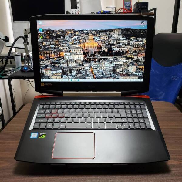 ゲーミングノートPC Corei5-7300HQ /GTX1050/16GB/256GB SSD/1TB HDD/Wi-Fi/カメラ全国発送可
