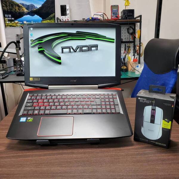 ゲーミングノートPC Corei5-7300HQ /GTX1050/16GB/256GB SSD/1TB HDD/バックライトキーボード/Wi-Fi/カメラ/ゲーミングマウス付き