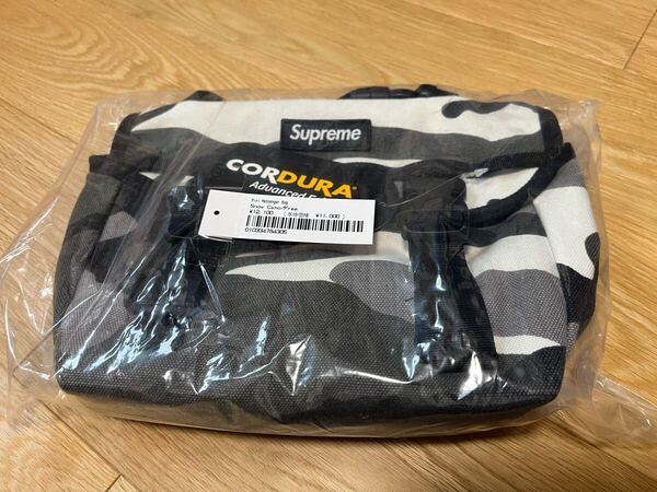 【未使用】Supreme ショルダーバッグ 25SS mini messenger bag snow camo カモ