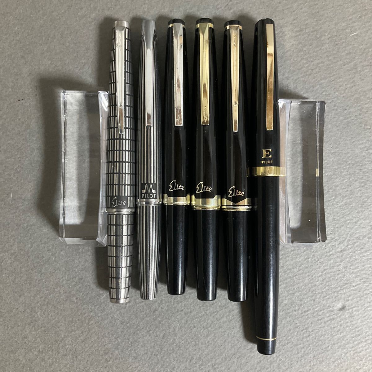万年筆 PILOT 14K 刻印 3本 まとめ レトロ パイロット 黒 青 万年筆 PILOT 14K 刻印 3本 まとめ レトロ パイロット 黒 青