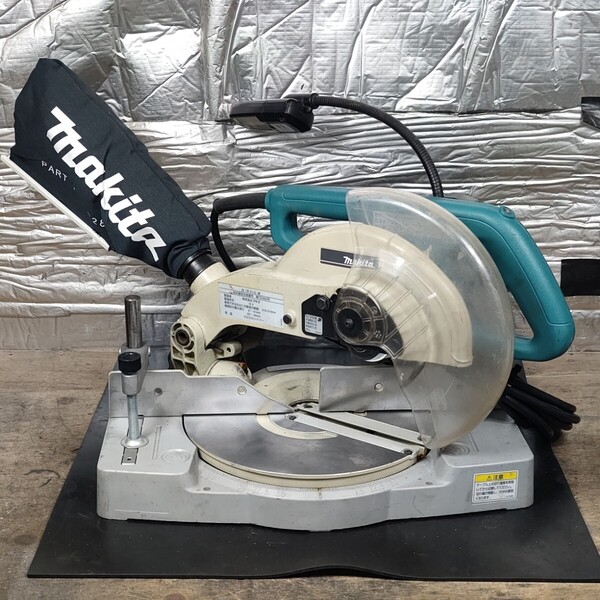 中古品 マキタ makita 100V 216mm卓上マルノコ LS0840F 動作確認済 レーザーなしモデル