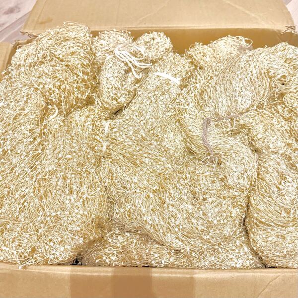1.5kg AVRIL アヴリル ヒバナ カセ 毛糸 フラッグヤーン ファンシーヤーン ゴールド 染色用かせ まとめ売り 大量 編み物 引き揃え