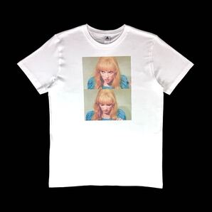 新品 ウィノナライダー シザーハンズ ドラキュラ 17歳のカルテ ストレンジャーシングス 女優 金髪 ブロンド Tシャツ オーバーサイズ XL(LL)