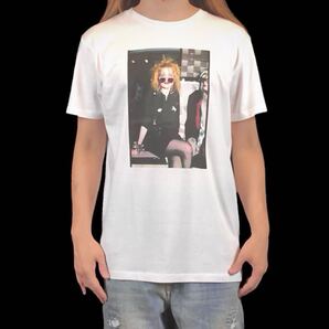 新品 シンディローパー サングラス 80s 洋楽 MTV グーニーズ トゥルーカラーズ グラミー賞 ポップアイコン Tシャツ ユニセックス Mサイズ