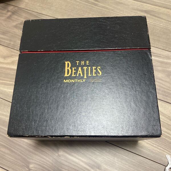 3000セット限定商品 ビートルズマンスリーボックスTHE BEATLES monthlybox 記念ボックス証明書創刊号ゴールドカバーガイドボックス