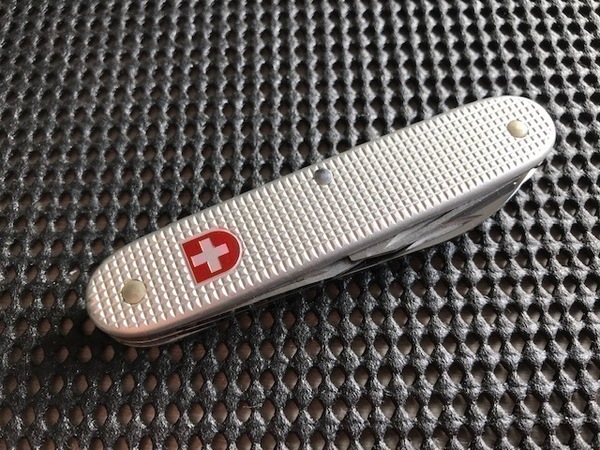 コレクターが羨望する僅少な年式 / ビクトリノックス ソルジャー ALOX 1995年製 / Victorinox Soldier model 1961 / Manufactured in 1995