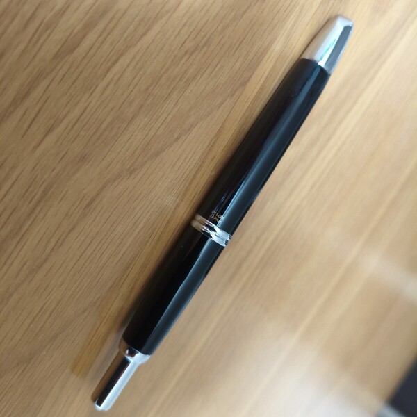 PILOT パイロット キャップレス B F 万年筆 ノック式 capless FCN-1MR-BF FCN1MRBF ブラック/ペン種:F