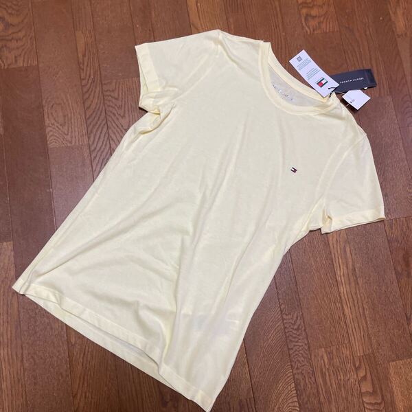 新品♪TOMMY HILFIGER≪トミー ヒルフィガー≫♪ワンポイントロゴ/コットンTeeシャツ ♪Sサイズ ♪ライトイエロー♪