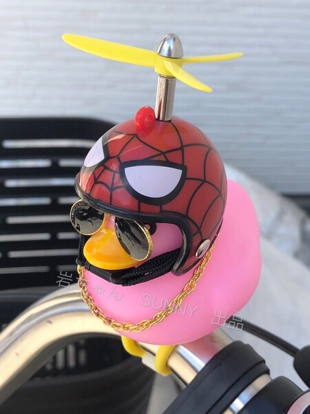 実物写真 アヒル隊長 自転車 自動車 バイクに【スパイディ】スパイダーマンヘルメット 日本国内在庫スピード発送