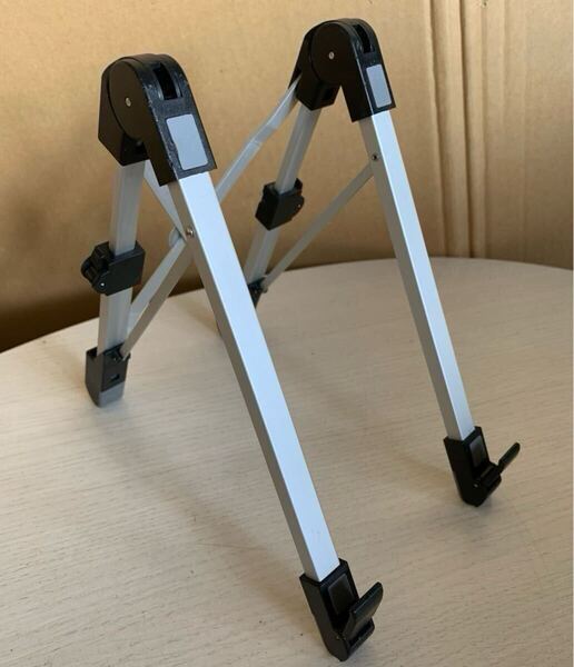 ノートパソコンスタンド 角度調整可能