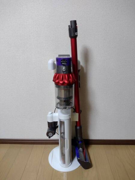 ダイソン★コードレス掃除機★V10★SV12★純正バッテリーの状態良好★スタンド付き★1