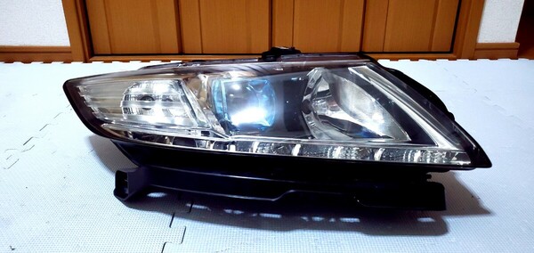 ★送料無料★ ZF1 前期 CR-Z 純正HIDヘッドライト 右側(運転席側) バラスト付き 破損無し 点灯OK