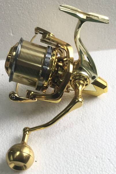 BILLINGSスピニングリールGLK-8000クロームゴールド☆送料無料☆新品未使用☆アルミボディ610g☆左右ハンドル変更可☆ロータリーグリップ