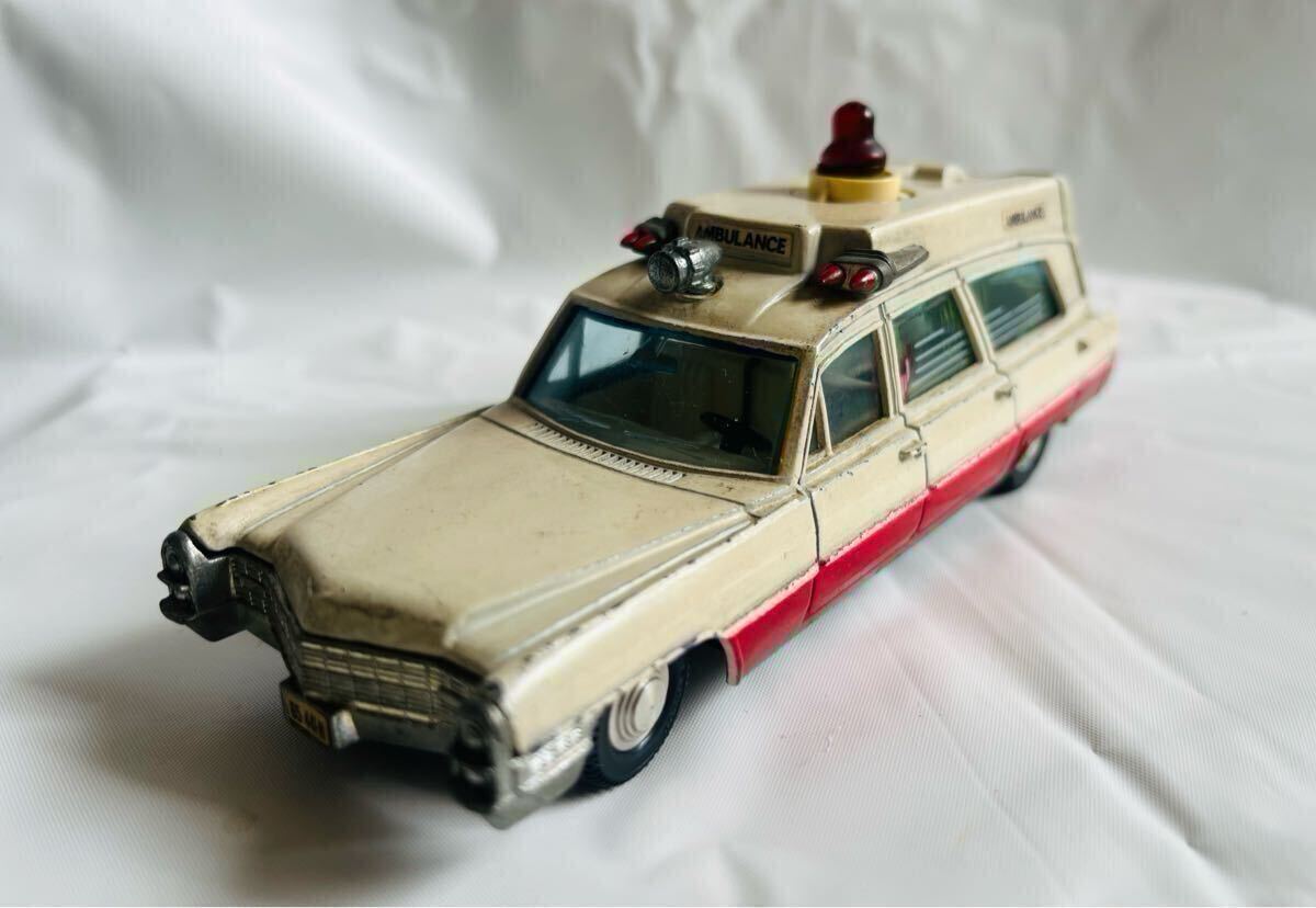 ネオ 1/43 キャデラック Superior 救急車 シカゴ消防署 1959