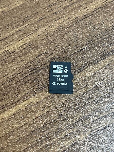 トヨタ純正 86271-47170 (E) 地図データ DSZT-YC4T TOYOTA 2015年秋 SDカード 動作確認済みです。