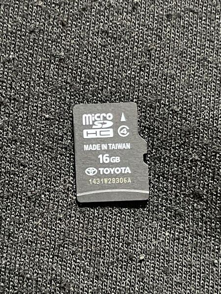 トヨタ 純正 2014年秋版 NSZT-Y64T地図SDカード 08675-0AG26 カーナビ 動作確認済みです。